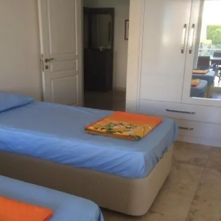 Apartman Dana 1 *